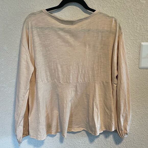 Coco + Jaimeson- Cream Embroidered Peplum Blouse, Size Large - Picture 10 of 11